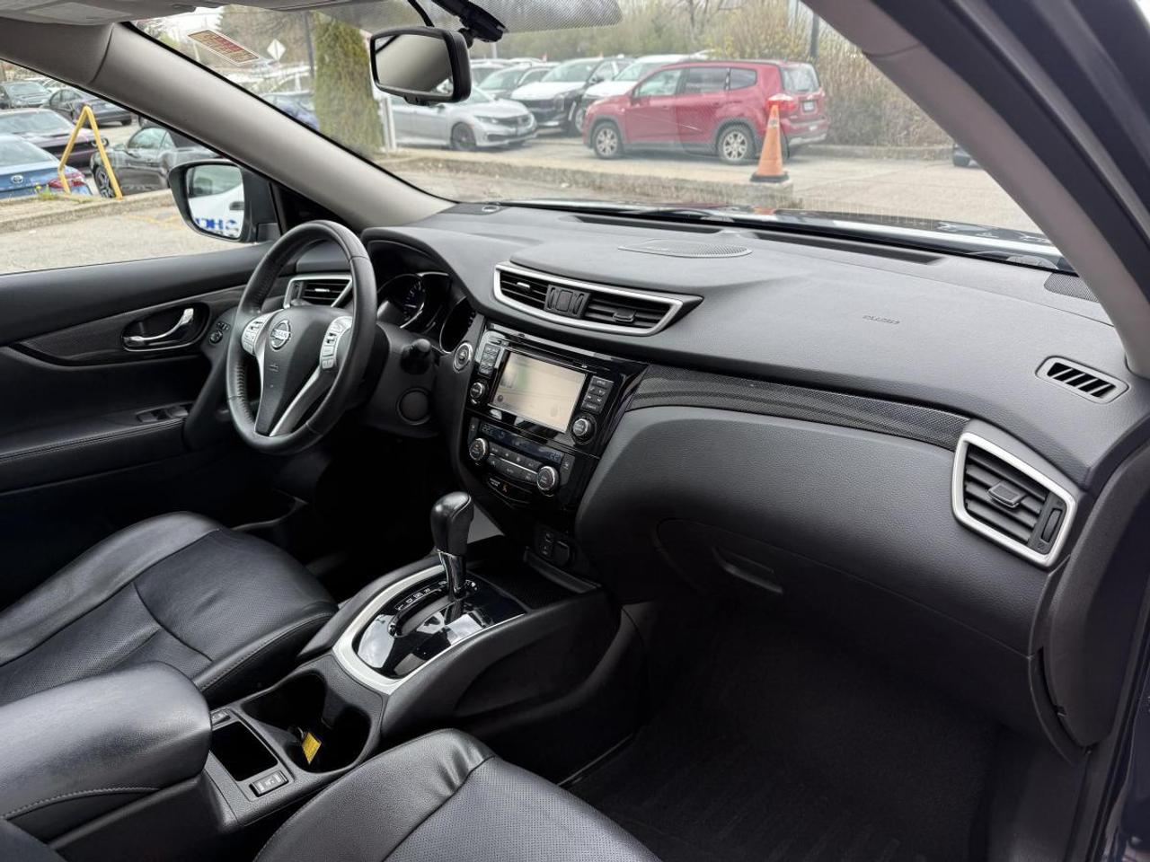 2016 Nissan Rogue AWD 4dr SL Photo