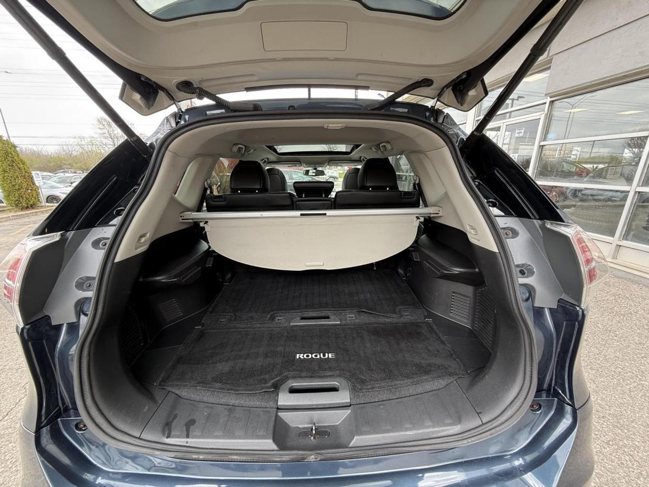 2016 Nissan Rogue AWD 4dr SL Photo