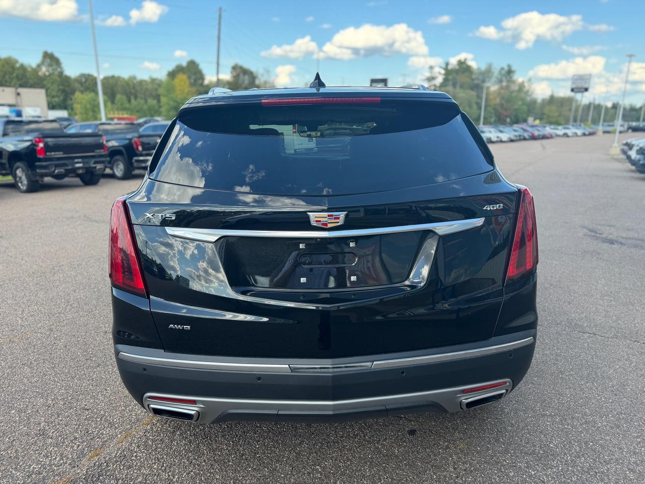 2024 Cadillac XT5 Premium Luxury 4dr All-Wheel Drive Photo3