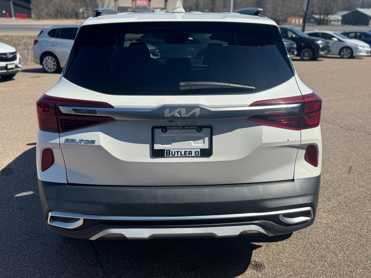 2022 Kia Seltos SX Turbo w/Black Interor 4dr All-Wheel Drive Photo