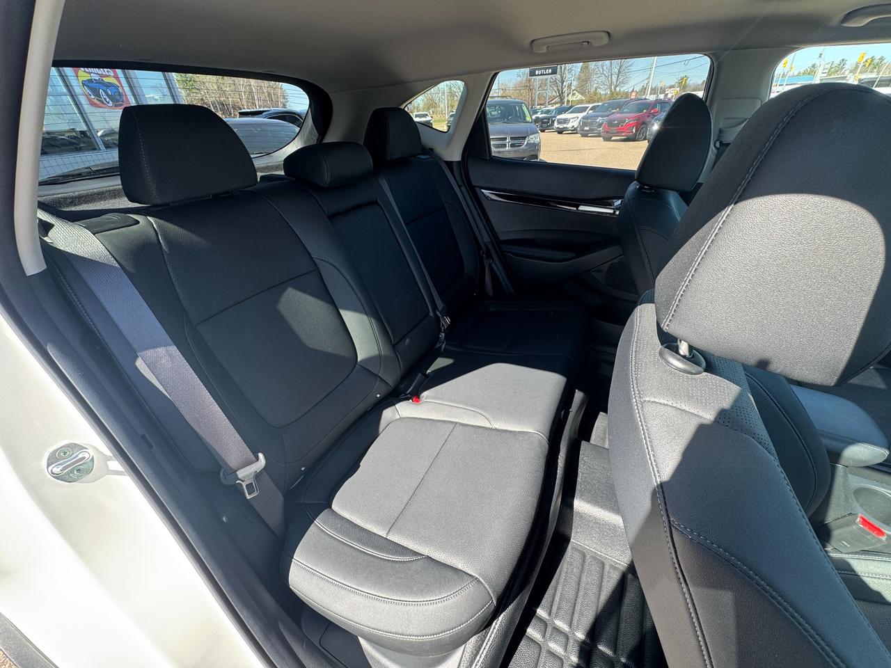 2022 Kia Seltos SX Turbo w/Black Interor 4dr All-Wheel Drive Photo