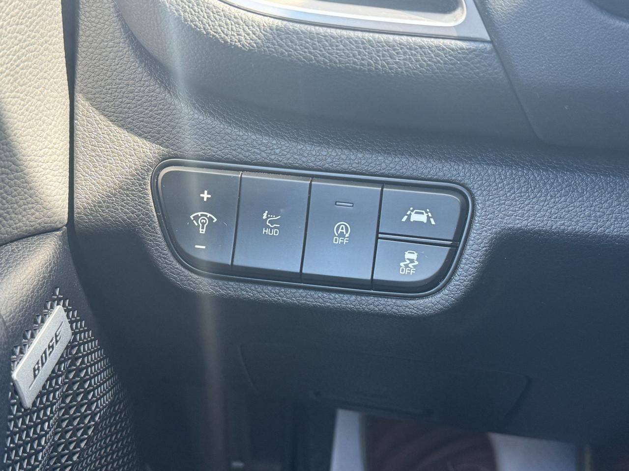 2022 Kia Seltos SX Turbo w/Black Interor 4dr All-Wheel Drive Photo