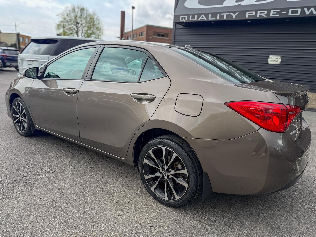 2017 Toyota Corolla SE/NAVI/LOW KM/ACC/LANE ASSIST/ROOF/CAMERA/1.8L Photo2