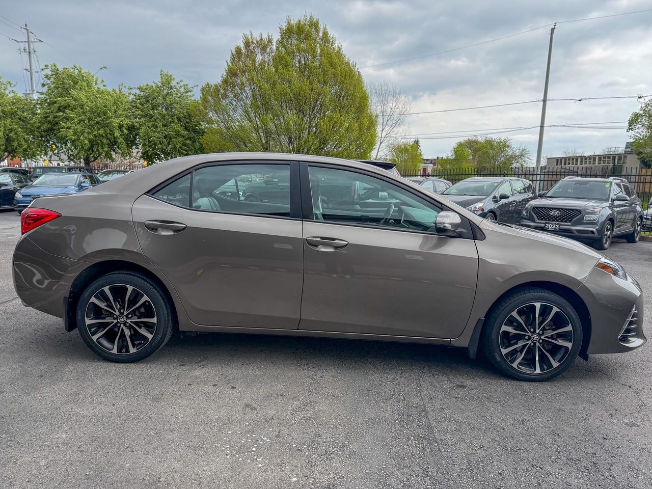 2017 Toyota Corolla SE/NAVI/LOW KM/ACC/LANE ASSIST/ROOF/CAMERA/1.8L Photo