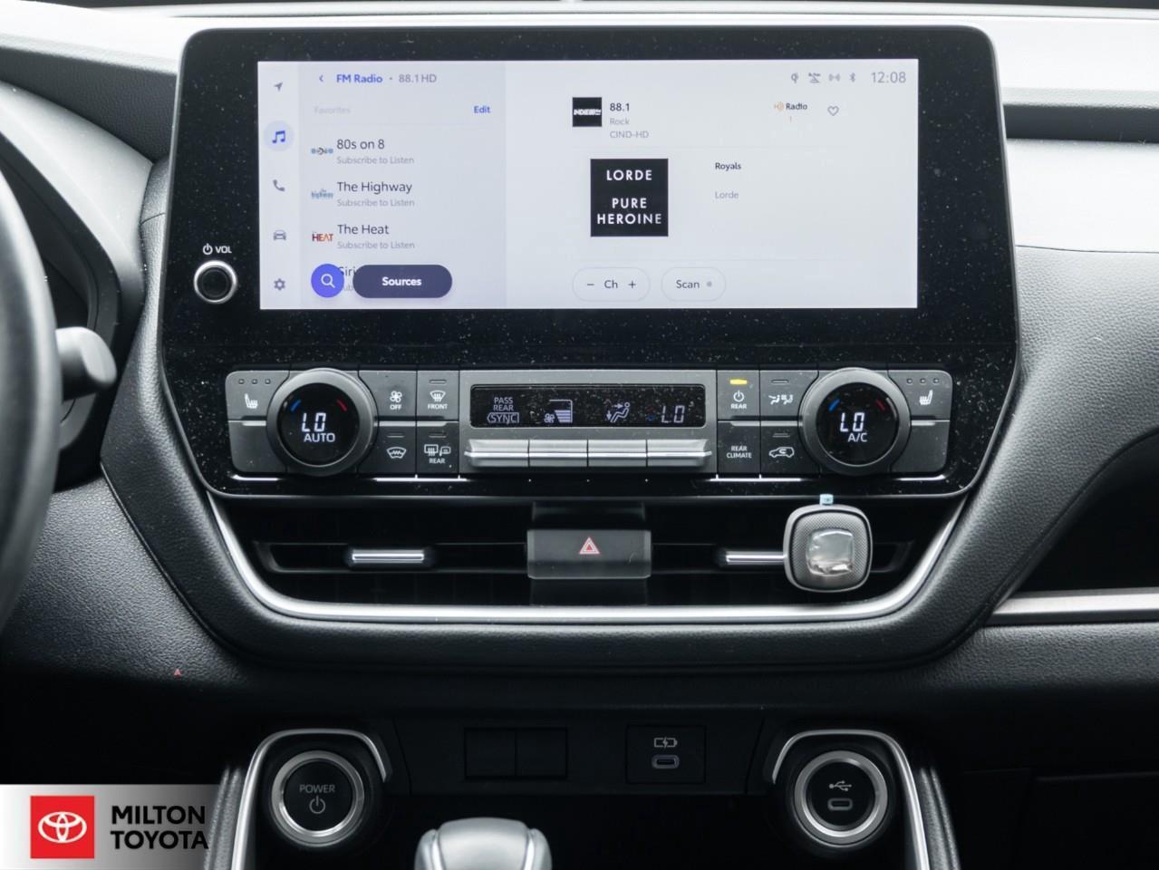 2025 Toyota Grand Highlander LEATHER HEATED STEERING WIRELESS CARPLAY 12.3 SCRE Photo