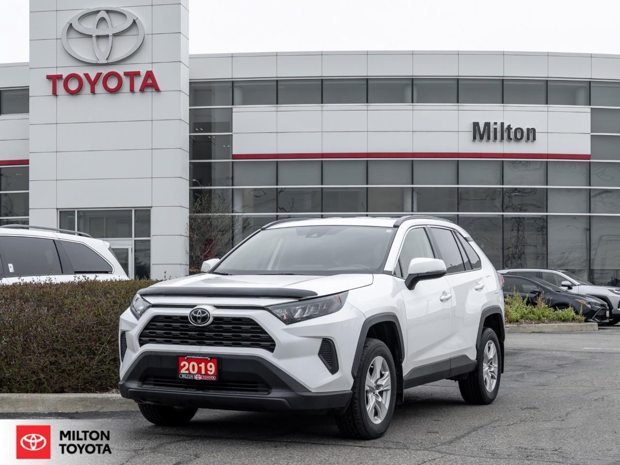 2019 Toyota RAV4 HEATED SEATS BLIND SPOT APPLE CARPLAY NEW TIRES LE Photo