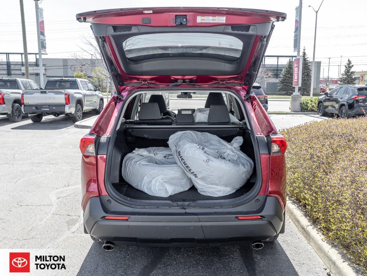 2022 Toyota RAV4 Hybrid SUNROOF BLIND SPOT POWER SEAT PUSH START NEW TIRES Photo