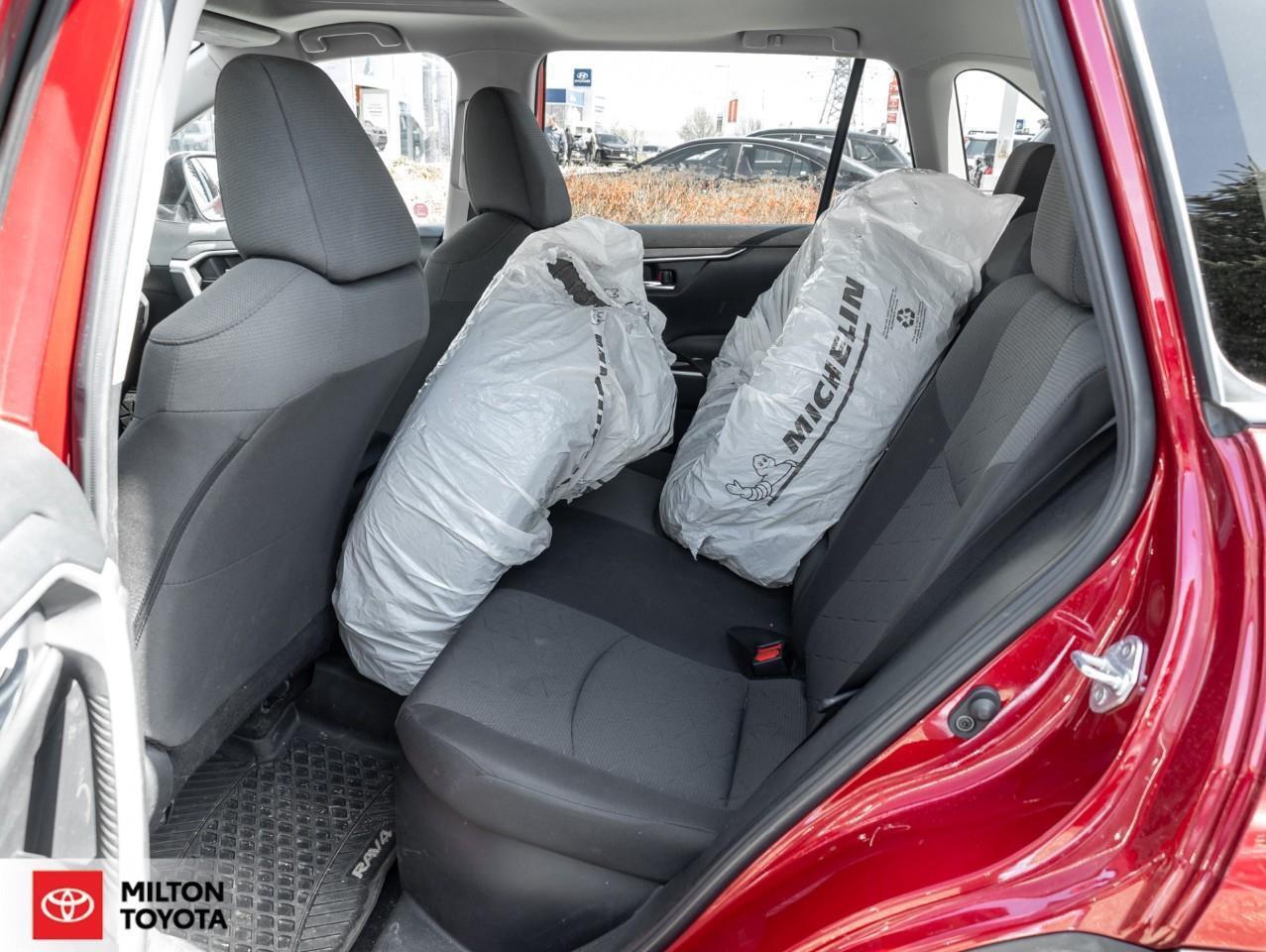 2022 Toyota RAV4 Hybrid SUNROOF BLIND SPOT POWER SEAT PUSH START NEW TIRES Photo