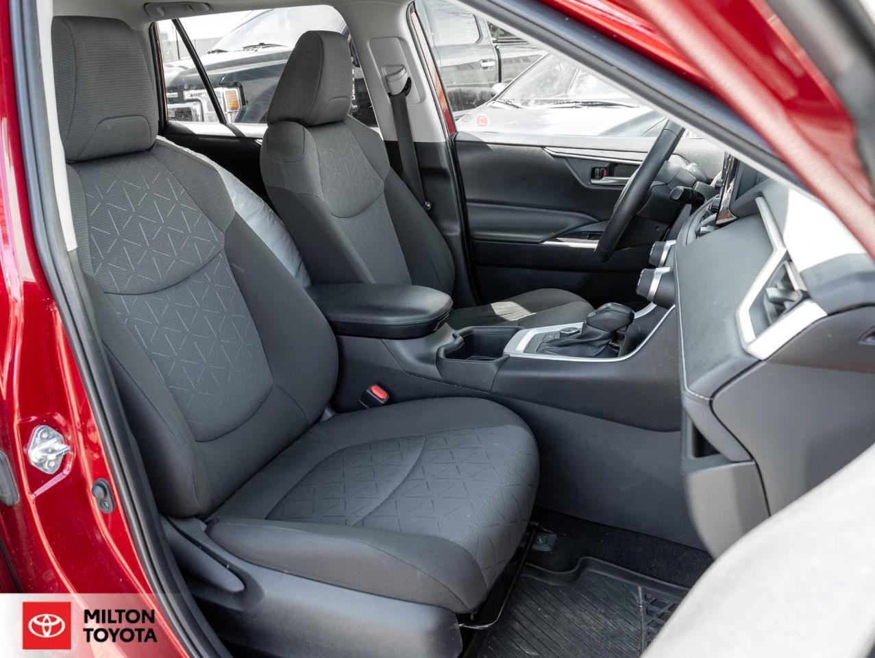 2022 Toyota RAV4 Hybrid SUNROOF BLIND SPOT POWER SEAT PUSH START NEW TIRES Photo