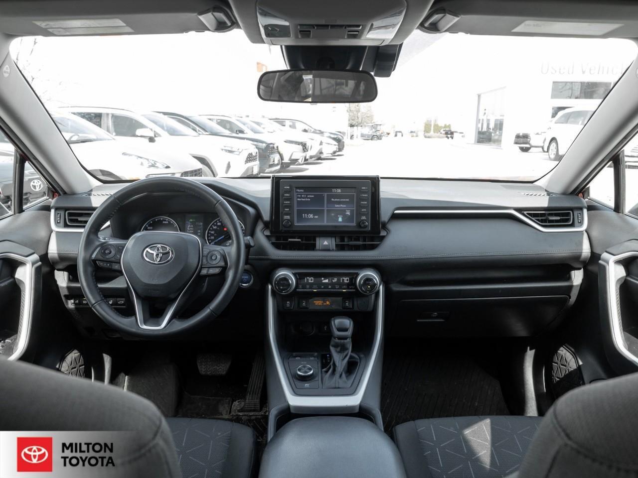 2022 Toyota RAV4 Hybrid SUNROOF BLIND SPOT POWER SEAT PUSH START NEW TIRES Photo