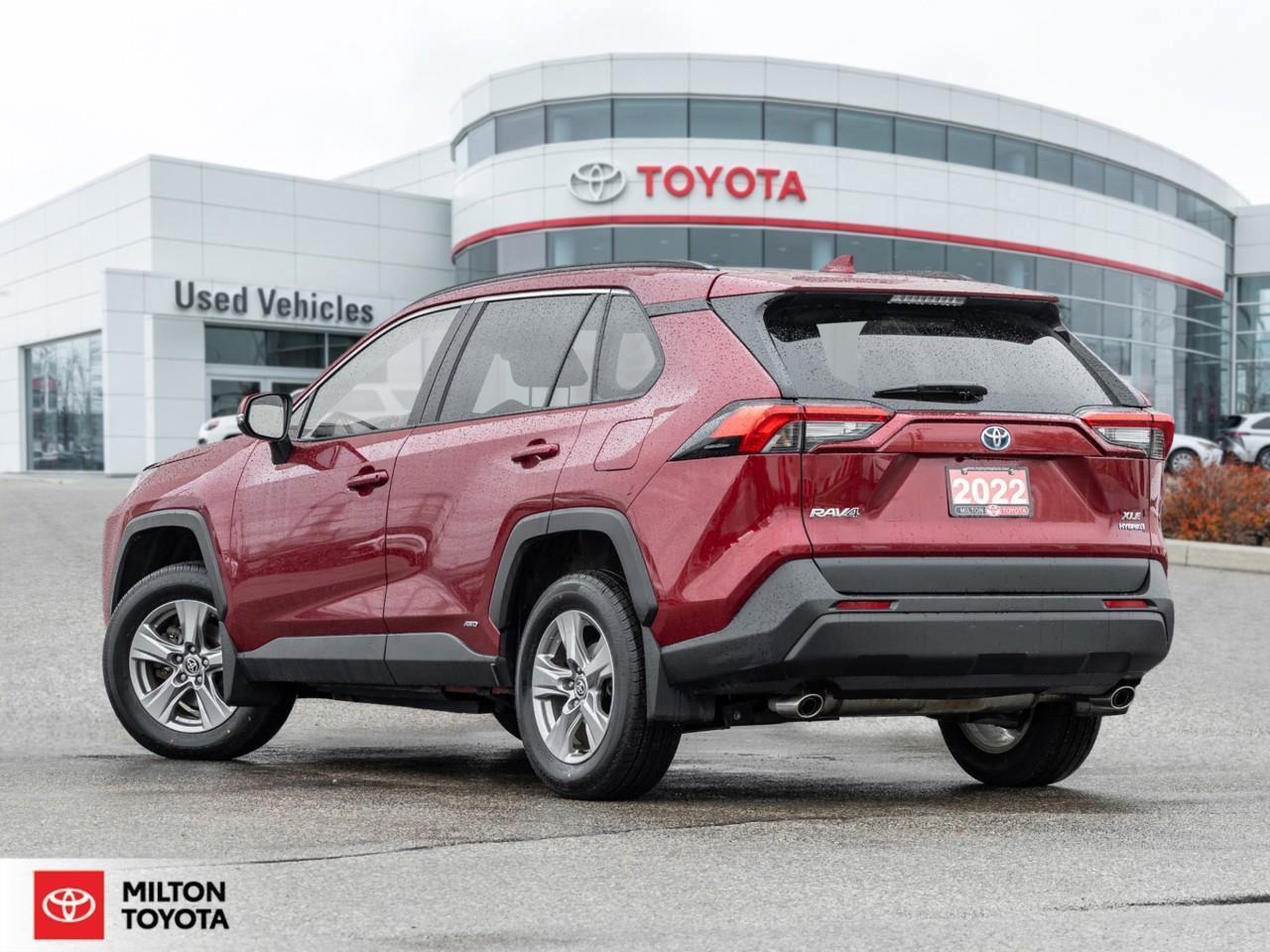 2022 Toyota RAV4 Hybrid SUNROOF BLIND SPOT POWER SEAT PUSH START NEW TIRES Photo
