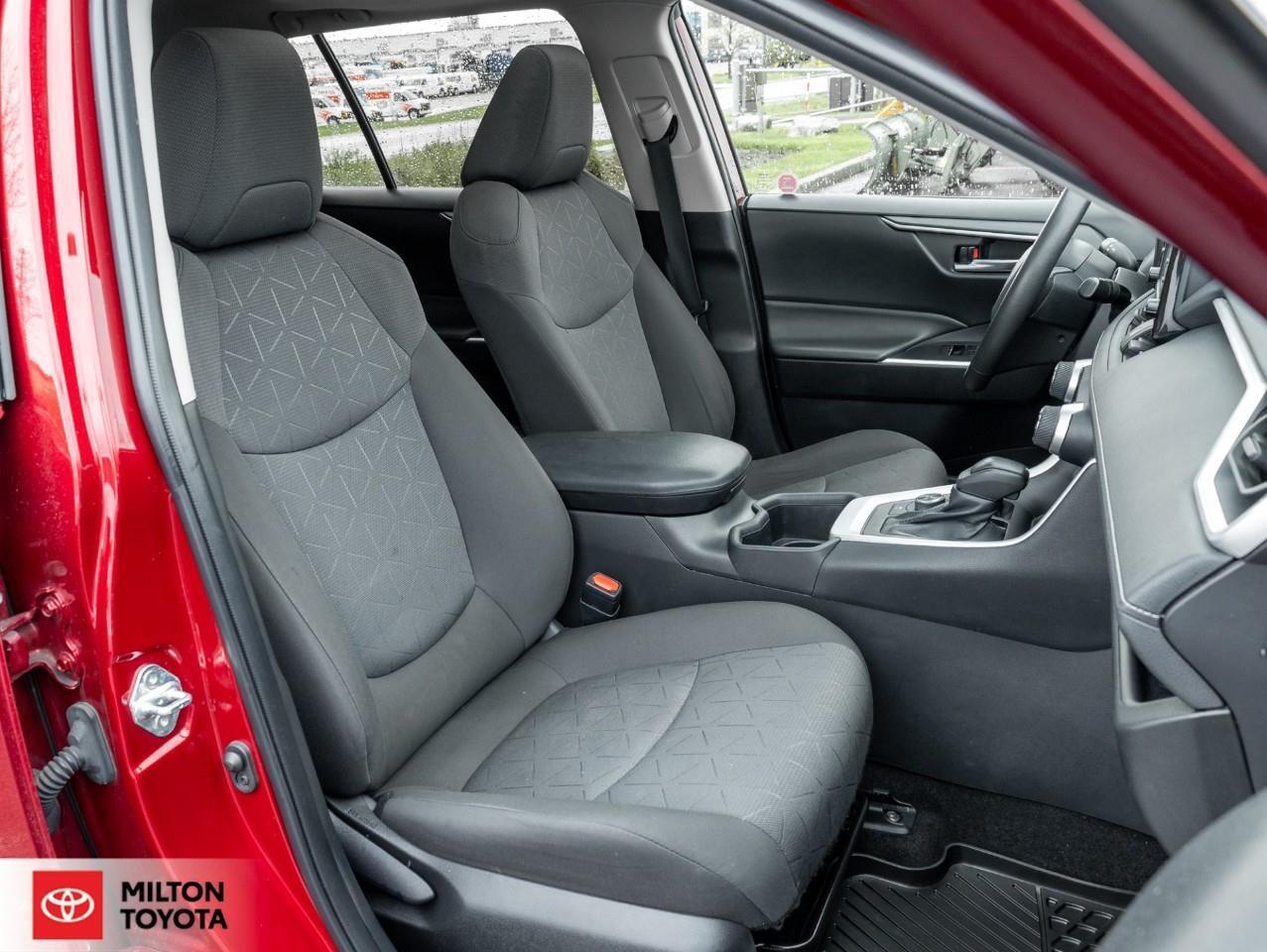 2022 Toyota RAV4 Hybrid SUNROOF BLIND SPOT POWER SEAT PUSH START NEW TIRES Photo