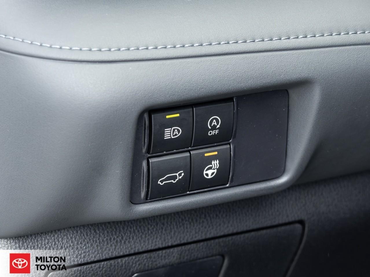 2023 Toyota Highlander LEATHER HEATED STEERING TOYOTA MULITMEDIA CONNECTE Photo