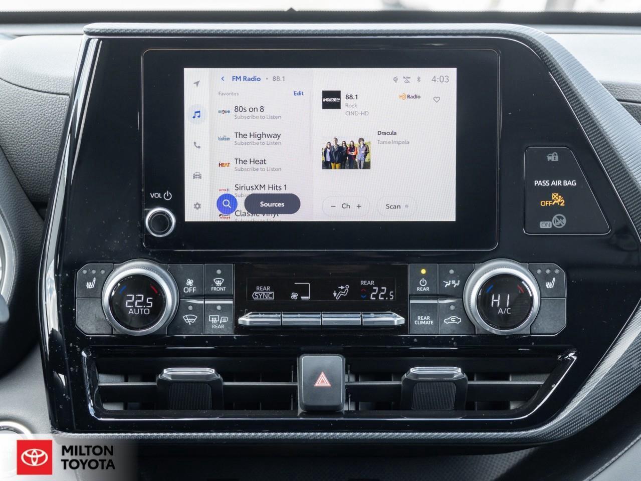 2023 Toyota Highlander LEATHER HEATED STEERING TOYOTA MULITMEDIA CONNECTE Photo