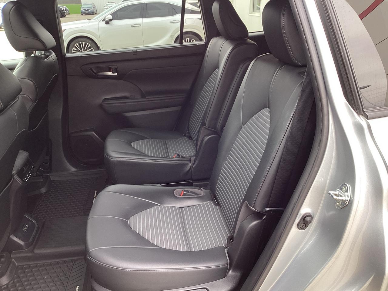 2021 Toyota Highlander XSE AWD Photo