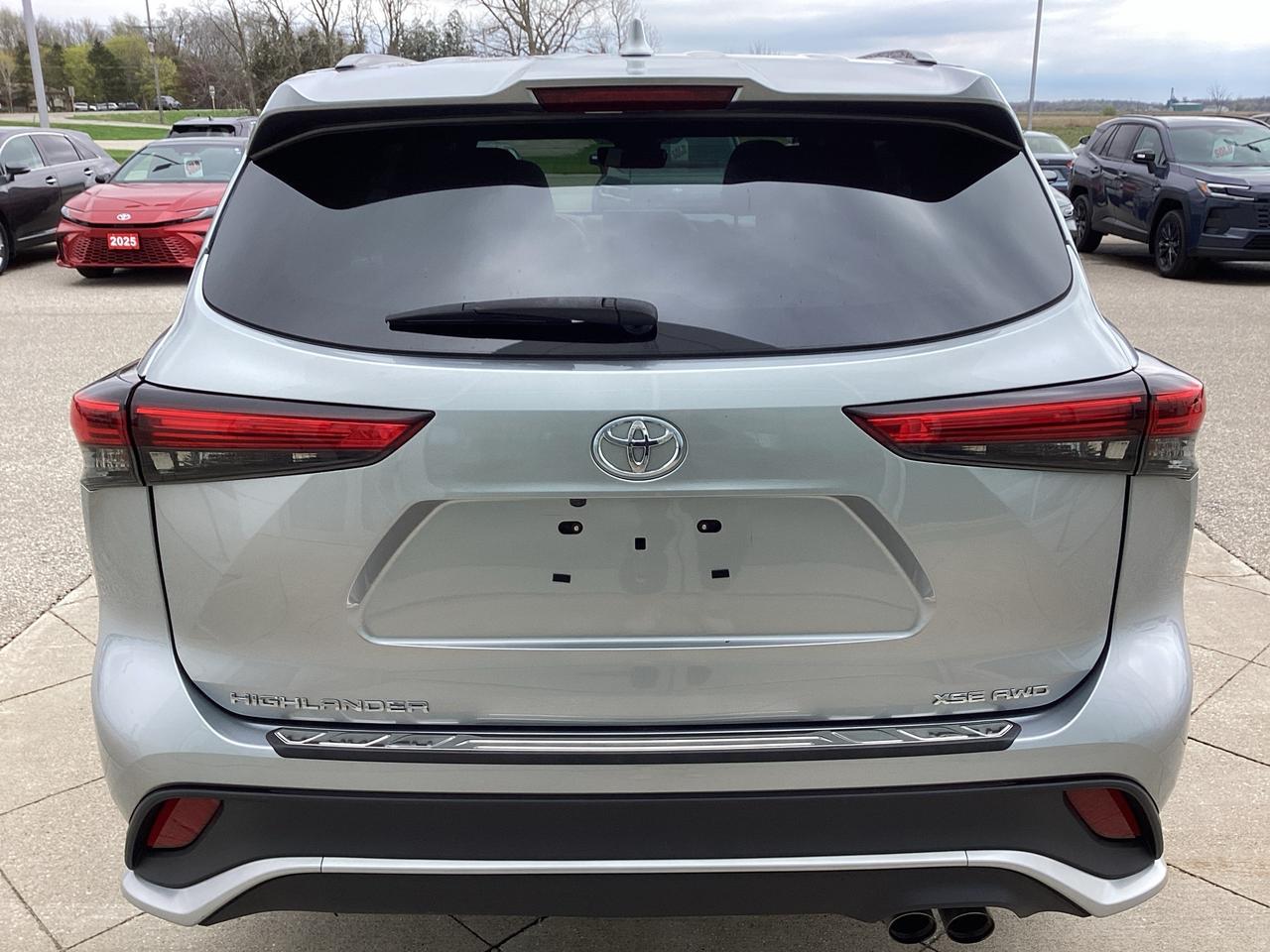 2021 Toyota Highlander XSE AWD Photo