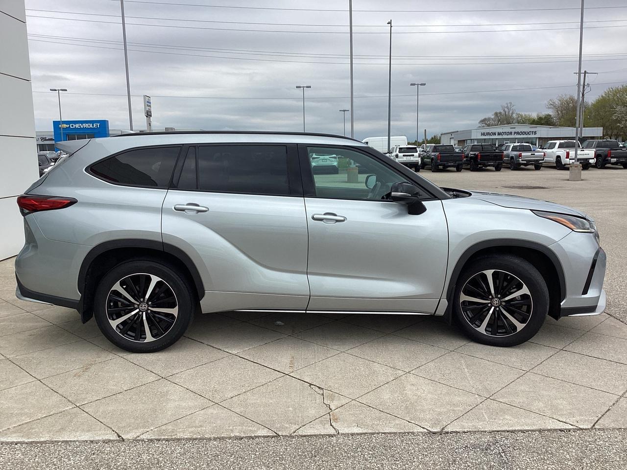 2021 Toyota Highlander XSE AWD Photo