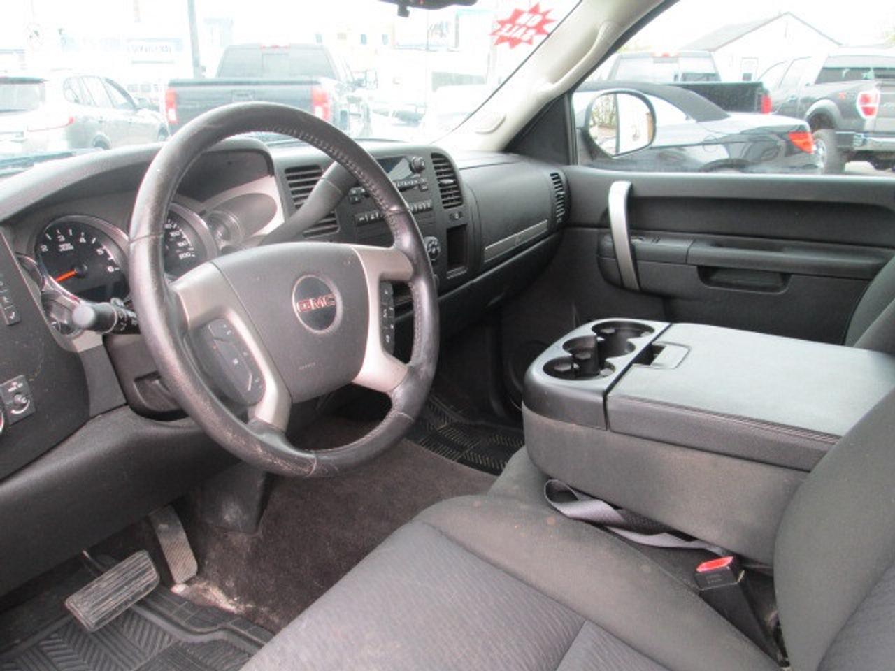 2012 GMC Sierra 1500 2WD Crew Cab 143.5  SLE, Low Km, Liner, Cover Photo