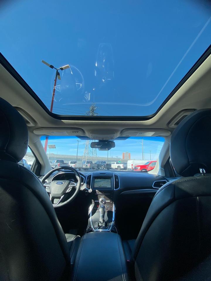 2018 Ford Edge TITANIUM 4DR ALL-WHEEL DRIVE Photo