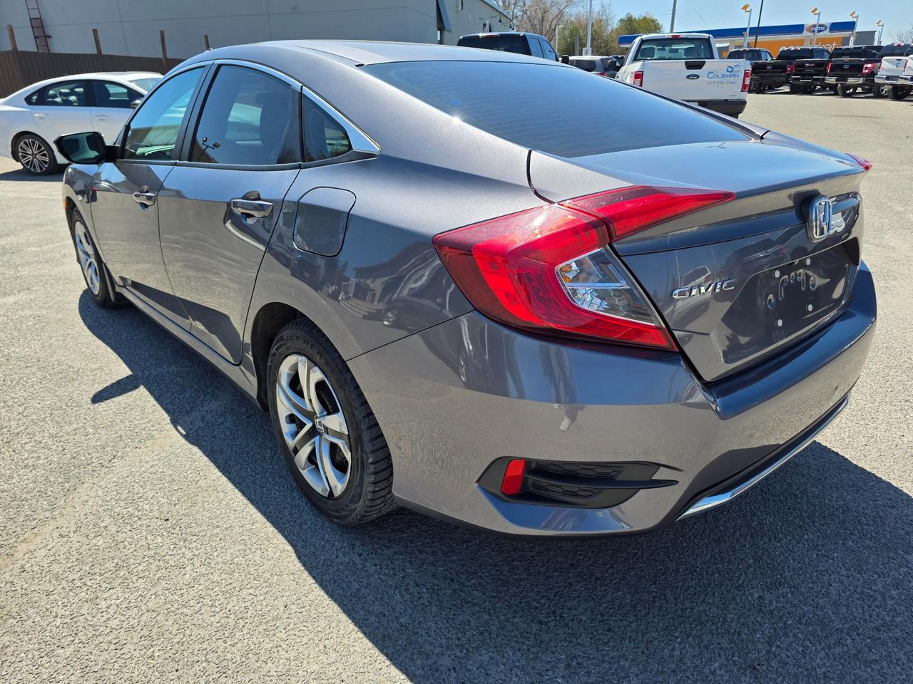 2019 Honda Civic LX (M6) 4dr Sedan Photo