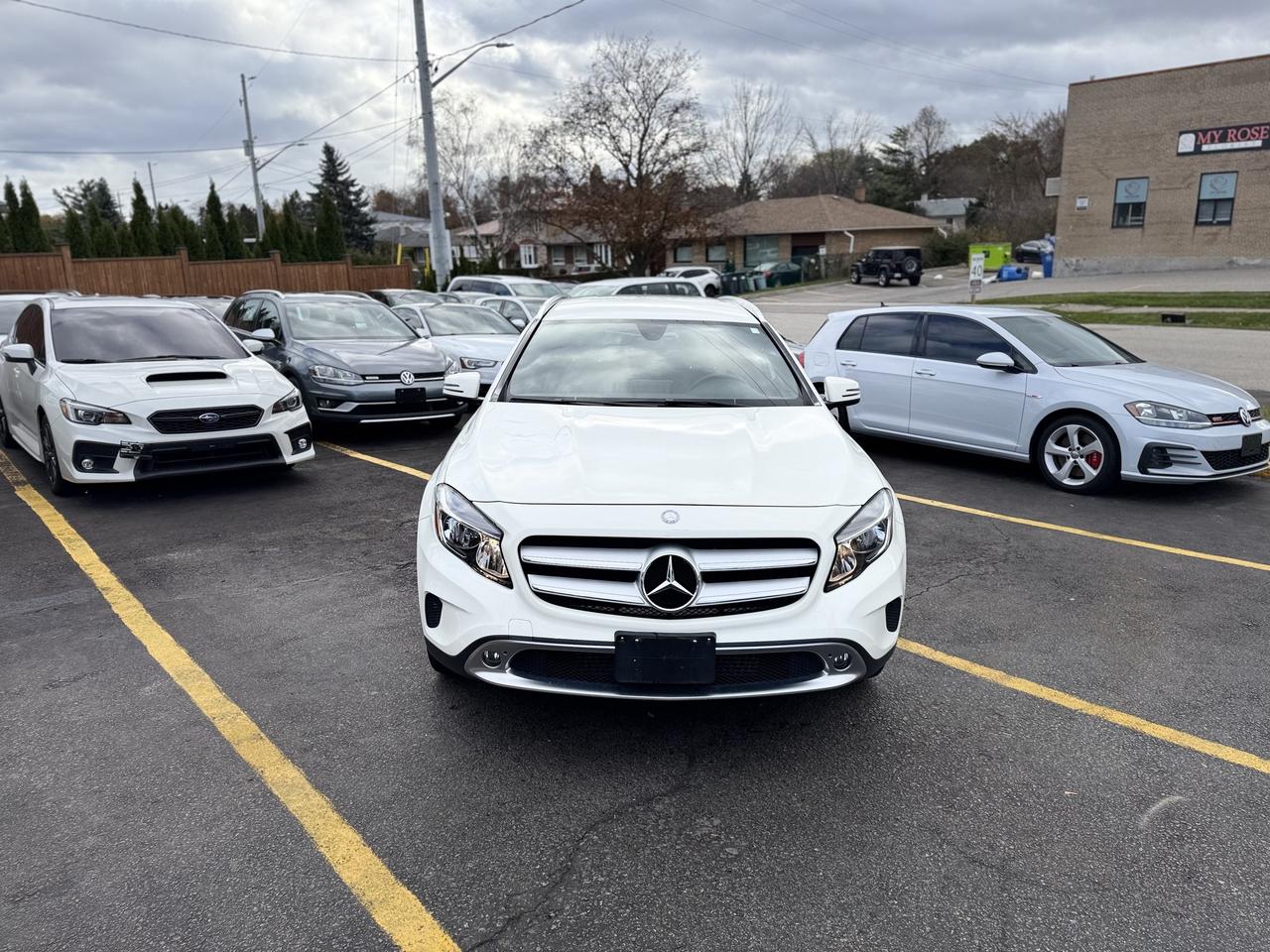 2016 Mercedes-Benz GLA 4MATIC 4dr GLA 250 Photo