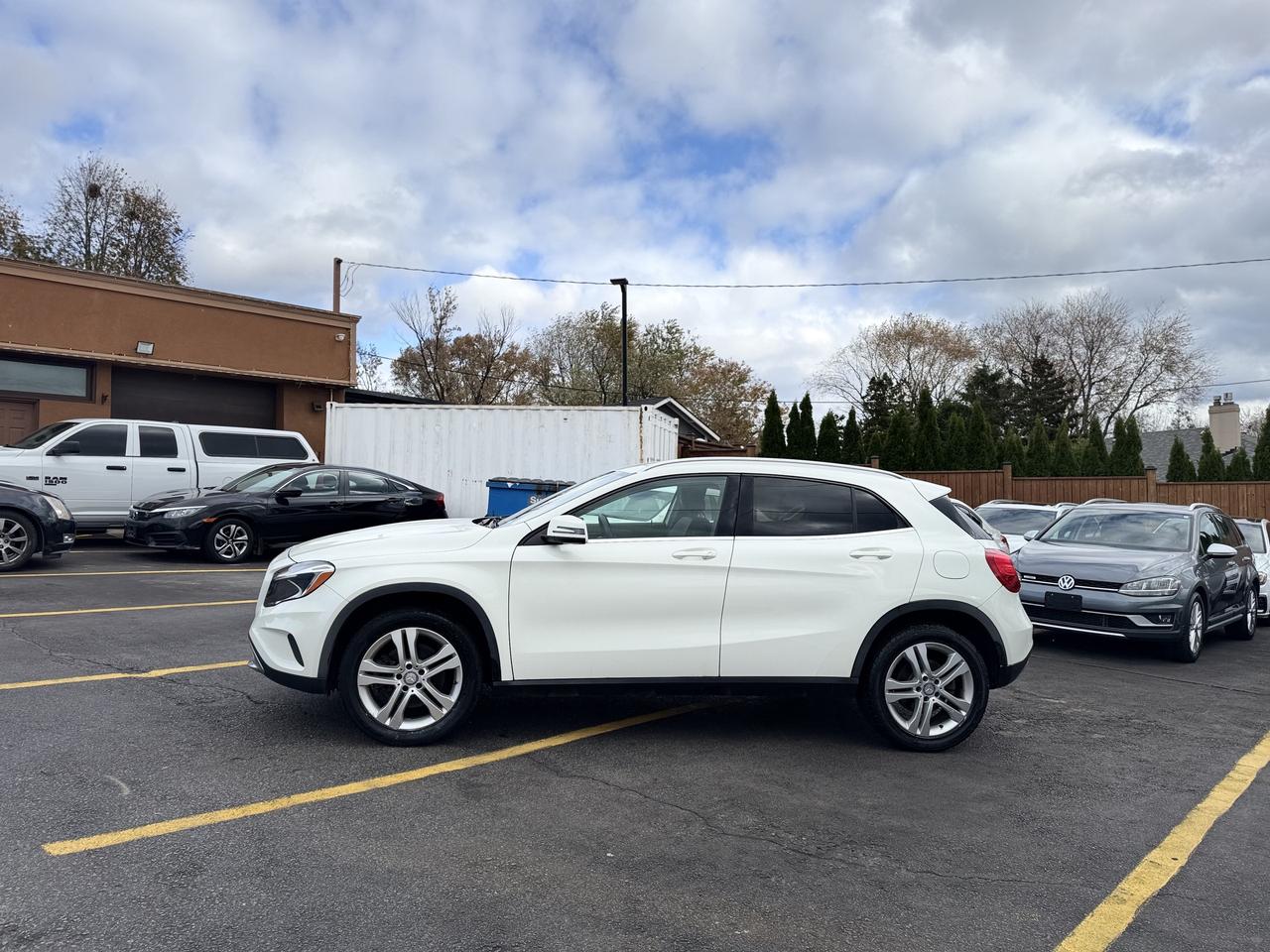 2016 Mercedes-Benz GLA 4MATIC 4dr GLA 250 Photo