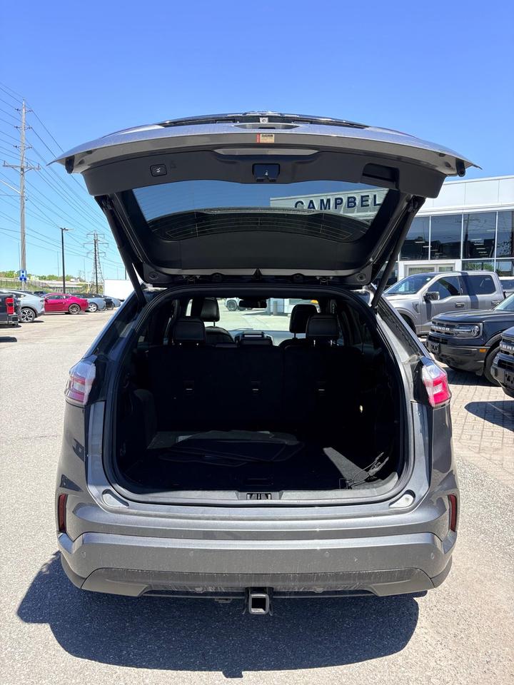 2023 Ford Edge  Photo