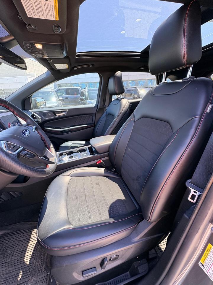 2023 Ford Edge  Photo
