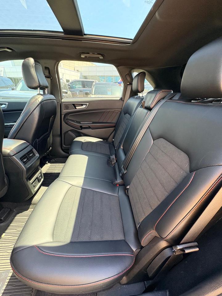 2023 Ford Edge  Photo