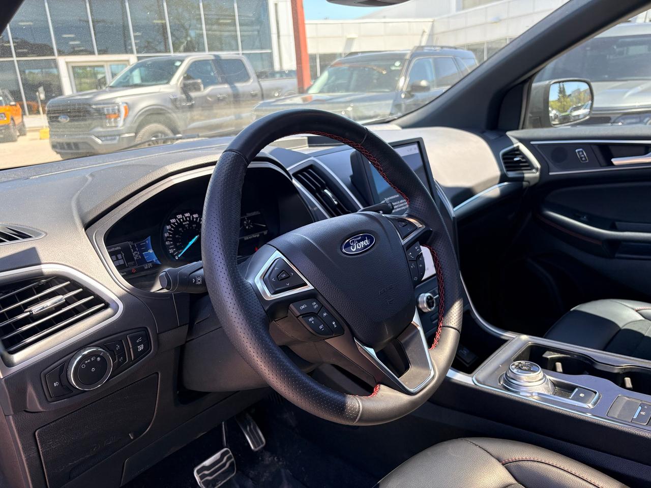 2023 Ford Edge  Photo