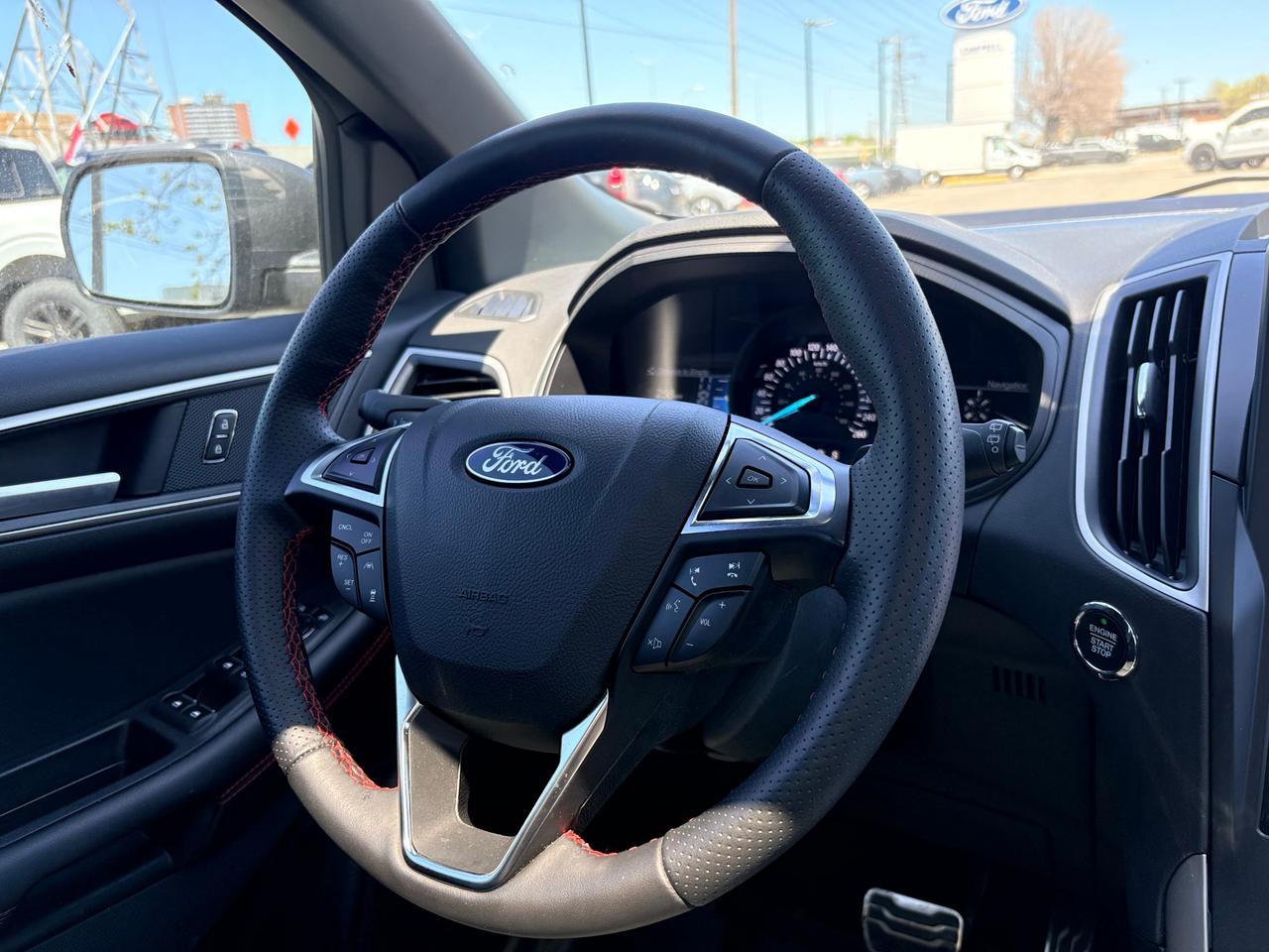 2023 Ford Edge  Photo