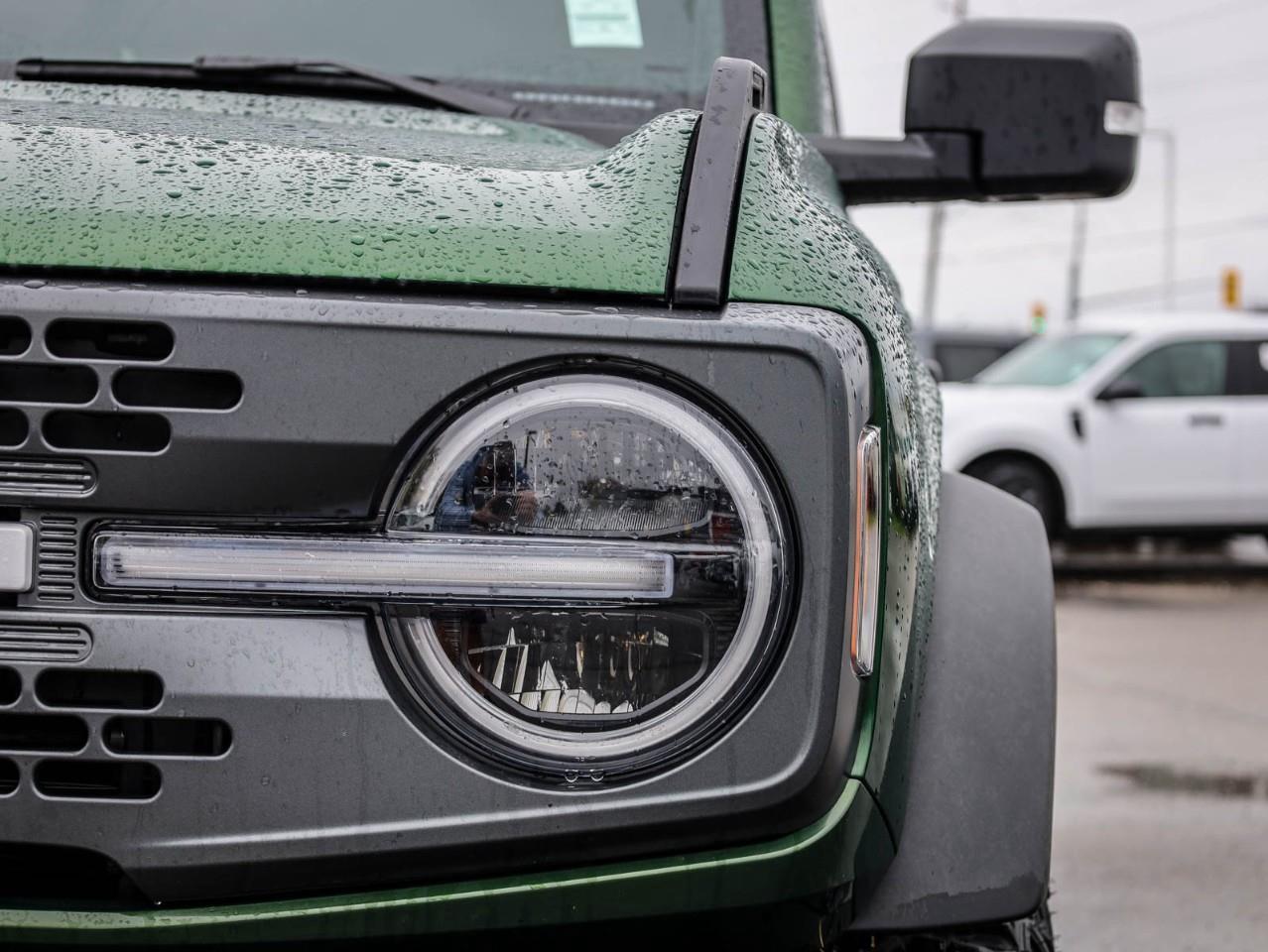 2025 Ford Bronco Badlands 4dr 4x4 Photo