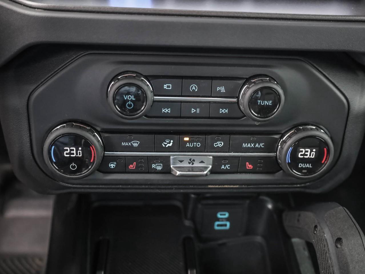 2025 Ford Bronco Badlands 4dr 4x4 Photo
