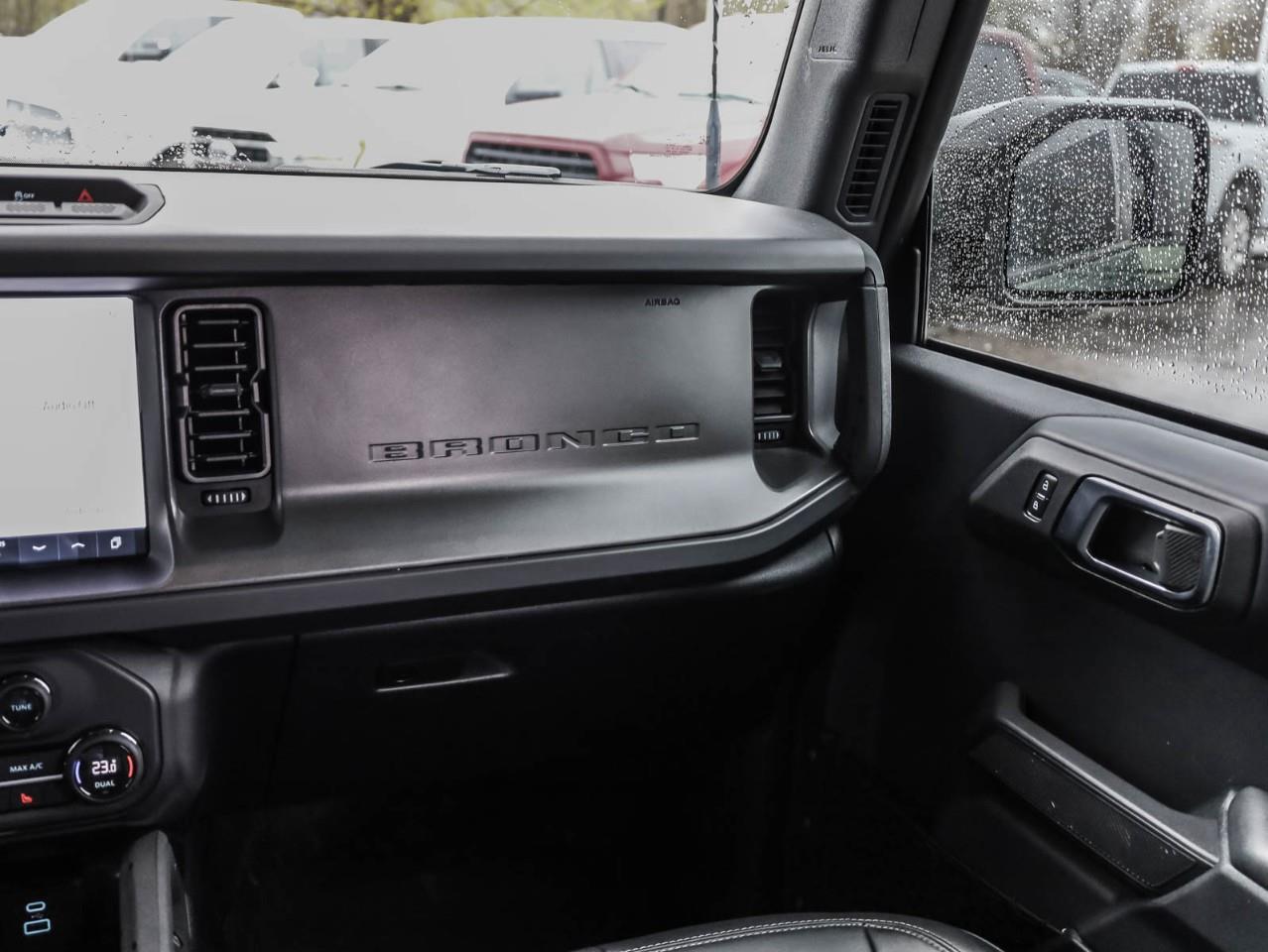 2025 Ford Bronco Badlands 4dr 4x4 Photo