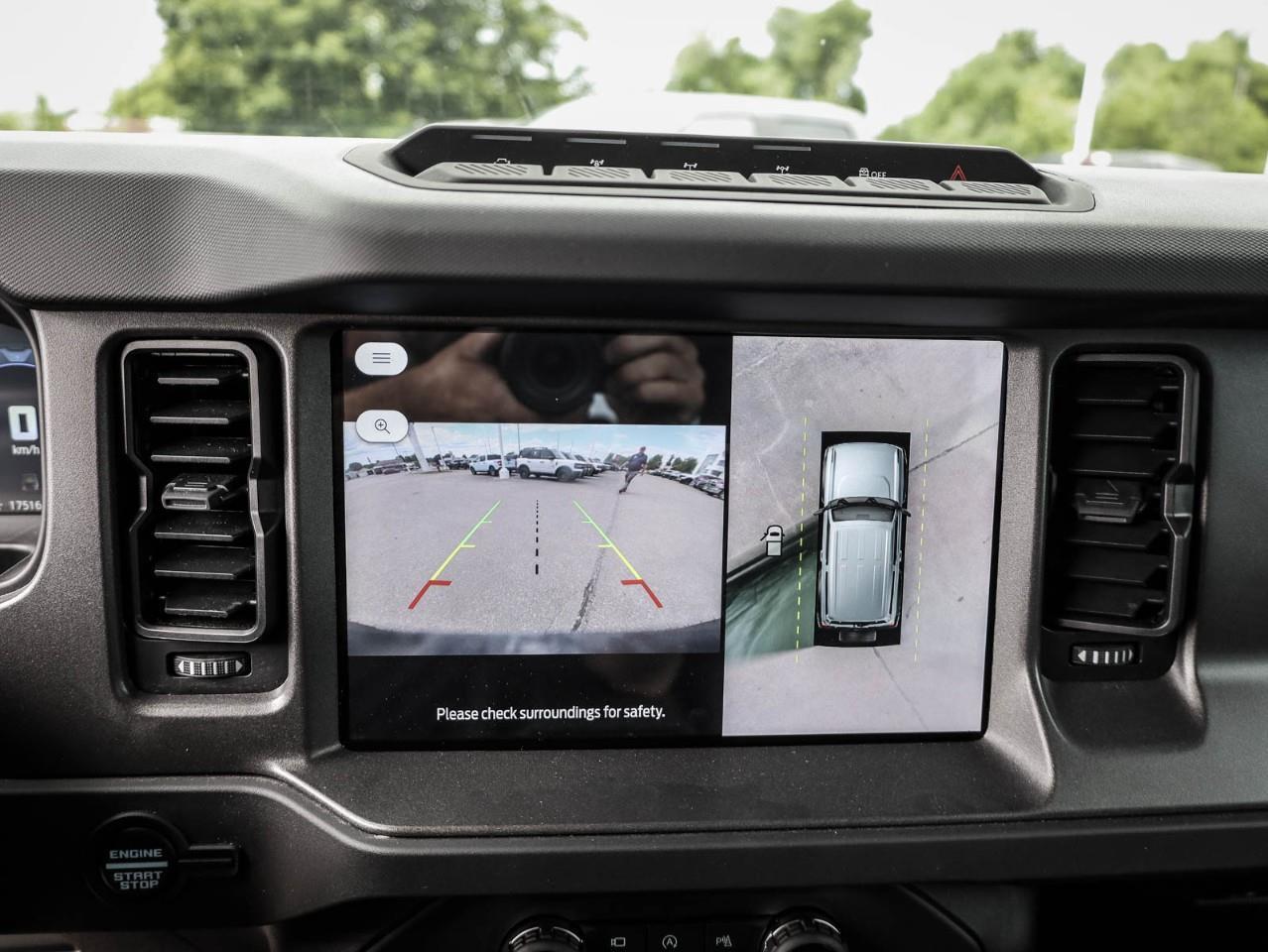 2025 Ford Bronco Badlands 4dr 4x4 Photo