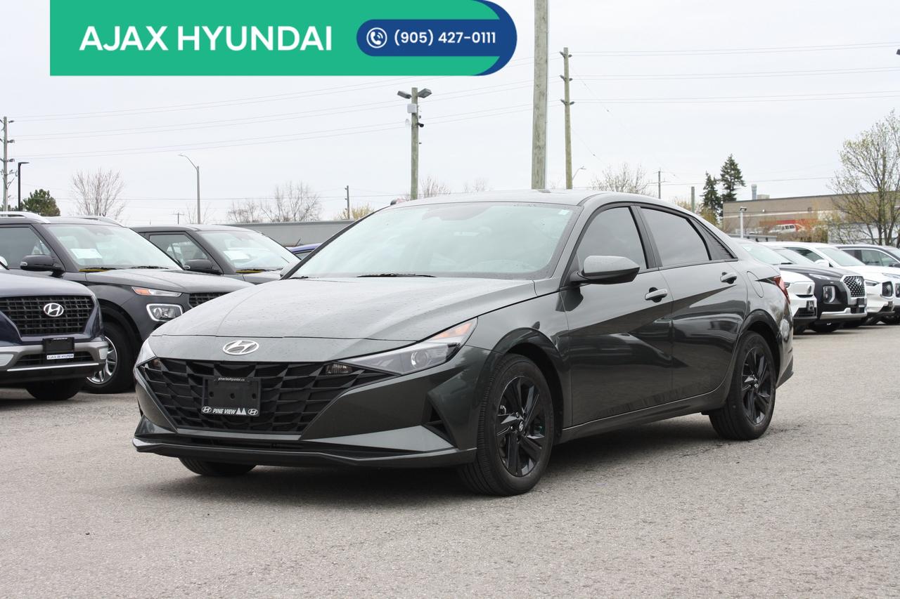 2023 Hyundai Elantra Preferred IVT Photo0