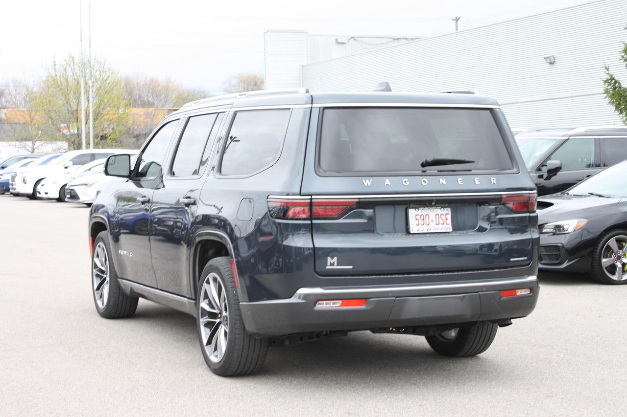 2022 Jeep Wagoneer Series III 4x4 Photo
