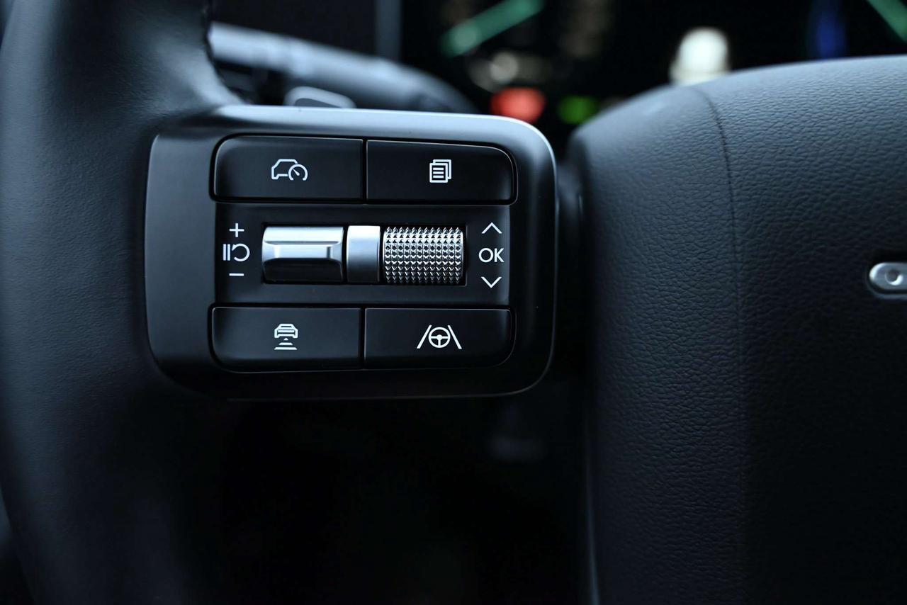 2025 Hyundai Santa Fe Preferred AWD w/Trend Pkg Photo
