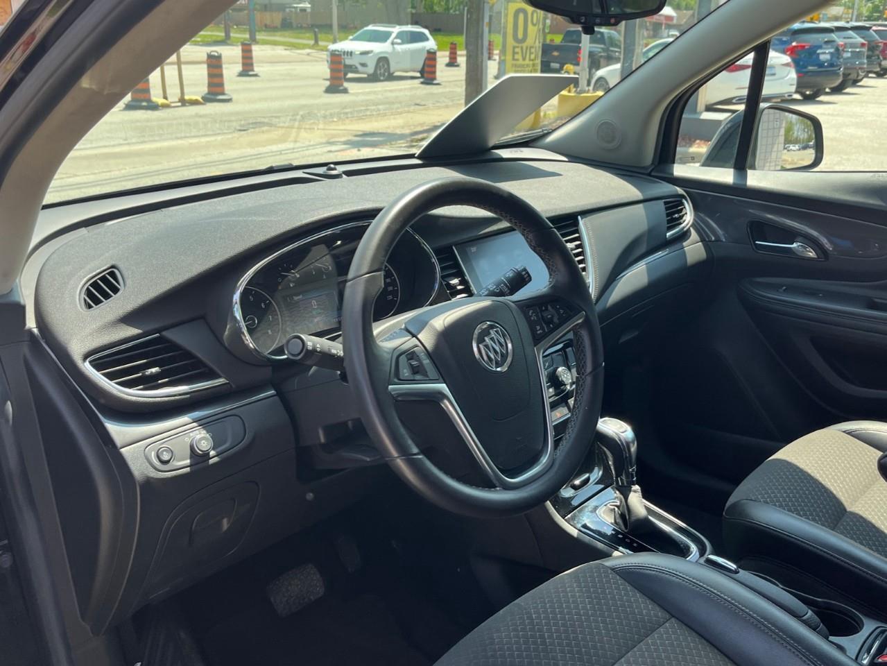 2020 Buick Encore Preferred local trade Photo