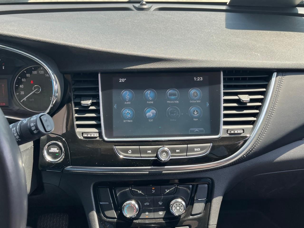 2020 Buick Encore Preferred local trade Photo