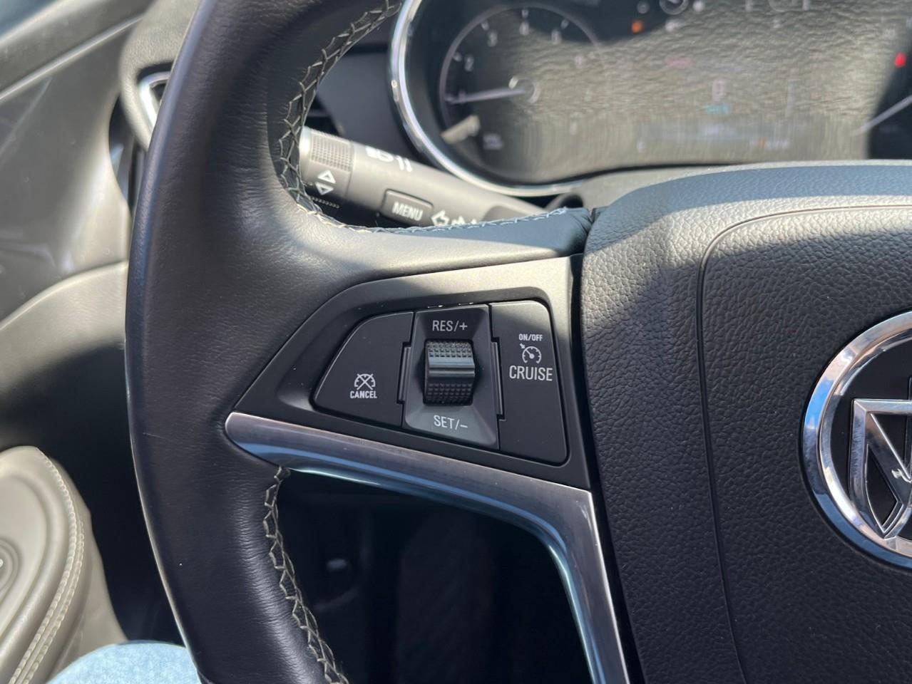 2020 Buick Encore Preferred local trade Photo
