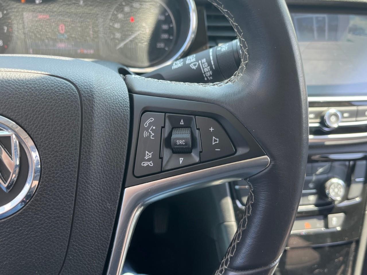2020 Buick Encore Preferred local trade Photo