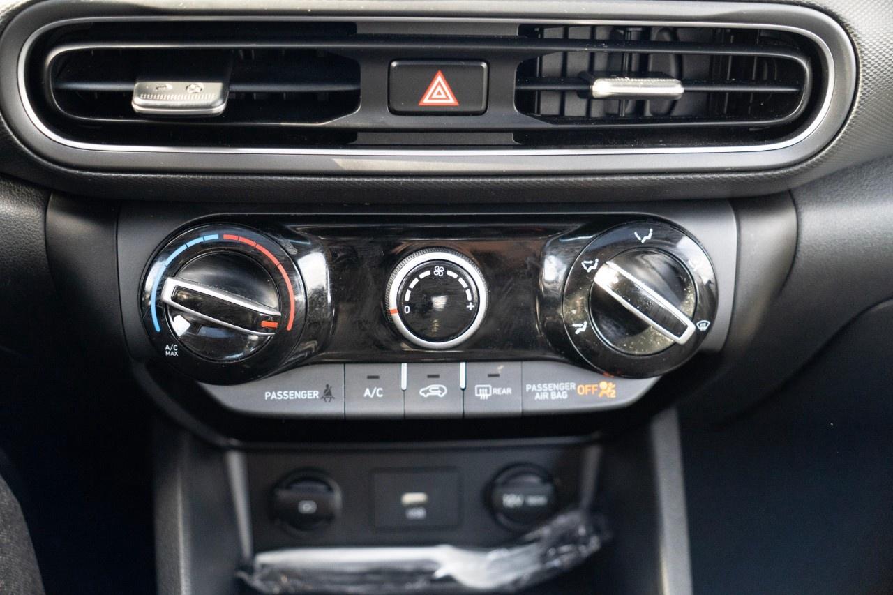 2023 Hyundai KONA 2.0L Preferred AWD w/Sun & Leather Package Photo