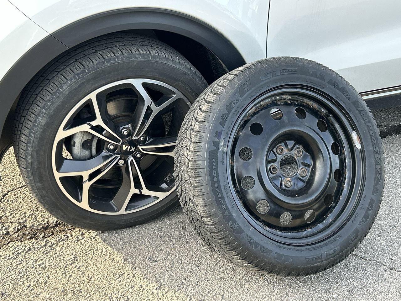 2022 Kia Sportage SX 2 Tire Sets   Harman Kardon Spkrs   Lthr Seats Photo