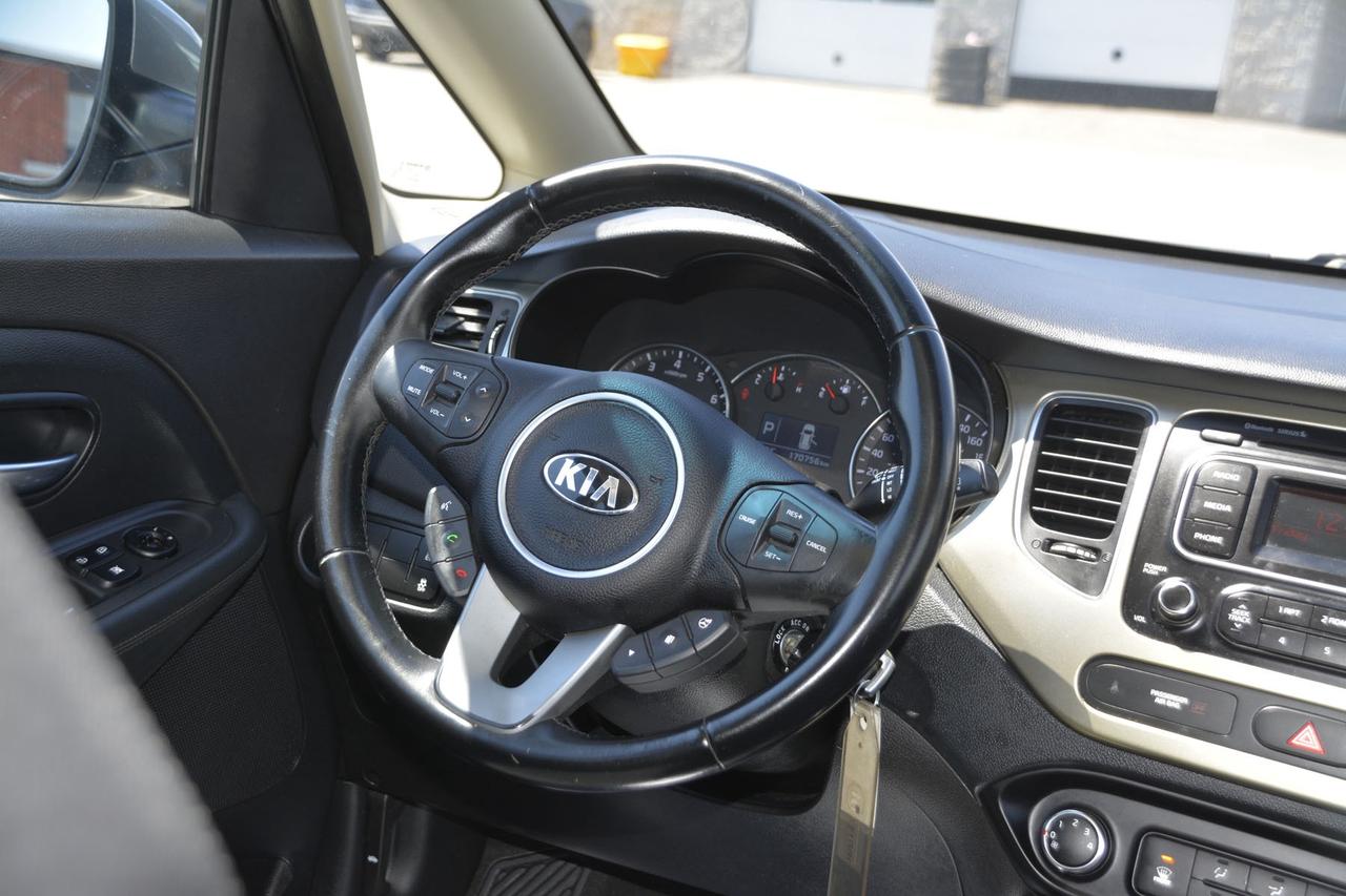 2015 Kia Rondo 4DR WGN AUTO LX Photo