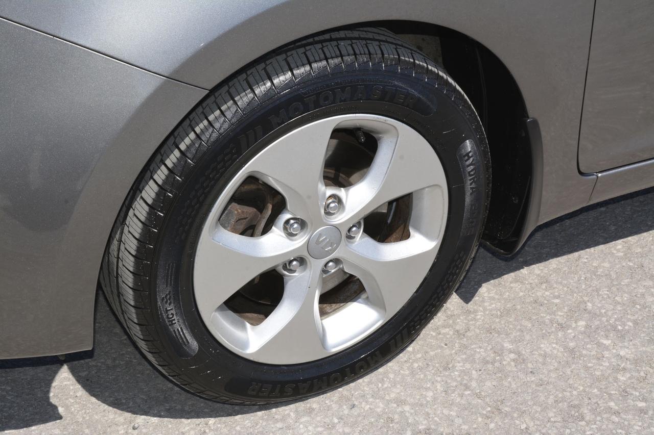 2015 Kia Rondo 4DR WGN AUTO LX Photo