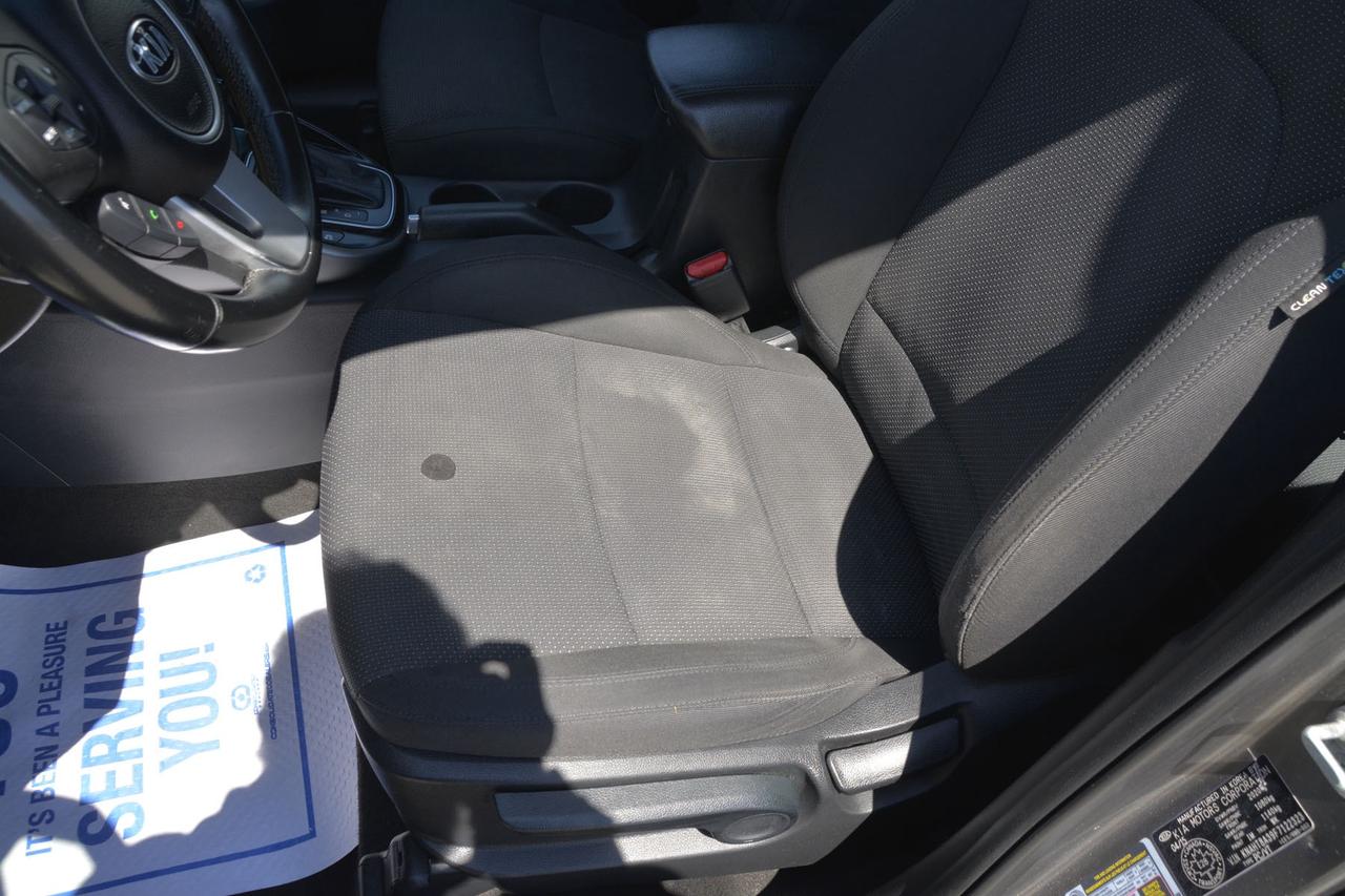 2015 Kia Rondo 4DR WGN AUTO LX Photo