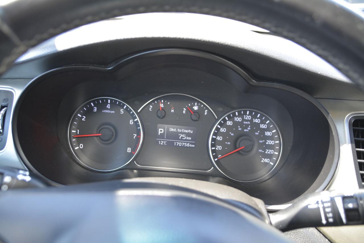2015 Kia Rondo 4DR WGN AUTO LX Photo