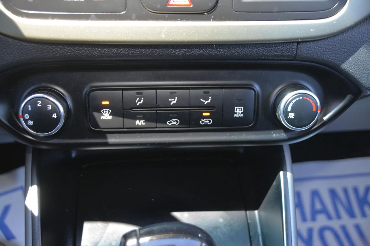 2015 Kia Rondo 4DR WGN AUTO LX Photo