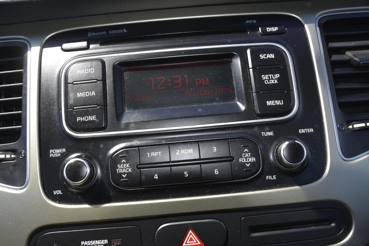 2015 Kia Rondo 4DR WGN AUTO LX Photo